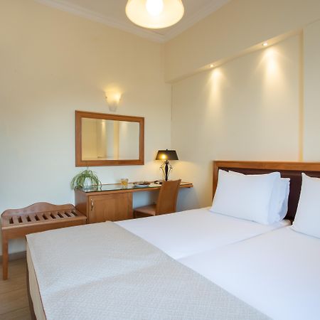 Pantheon City Hotel Gythio Zewnętrze zdjęcie