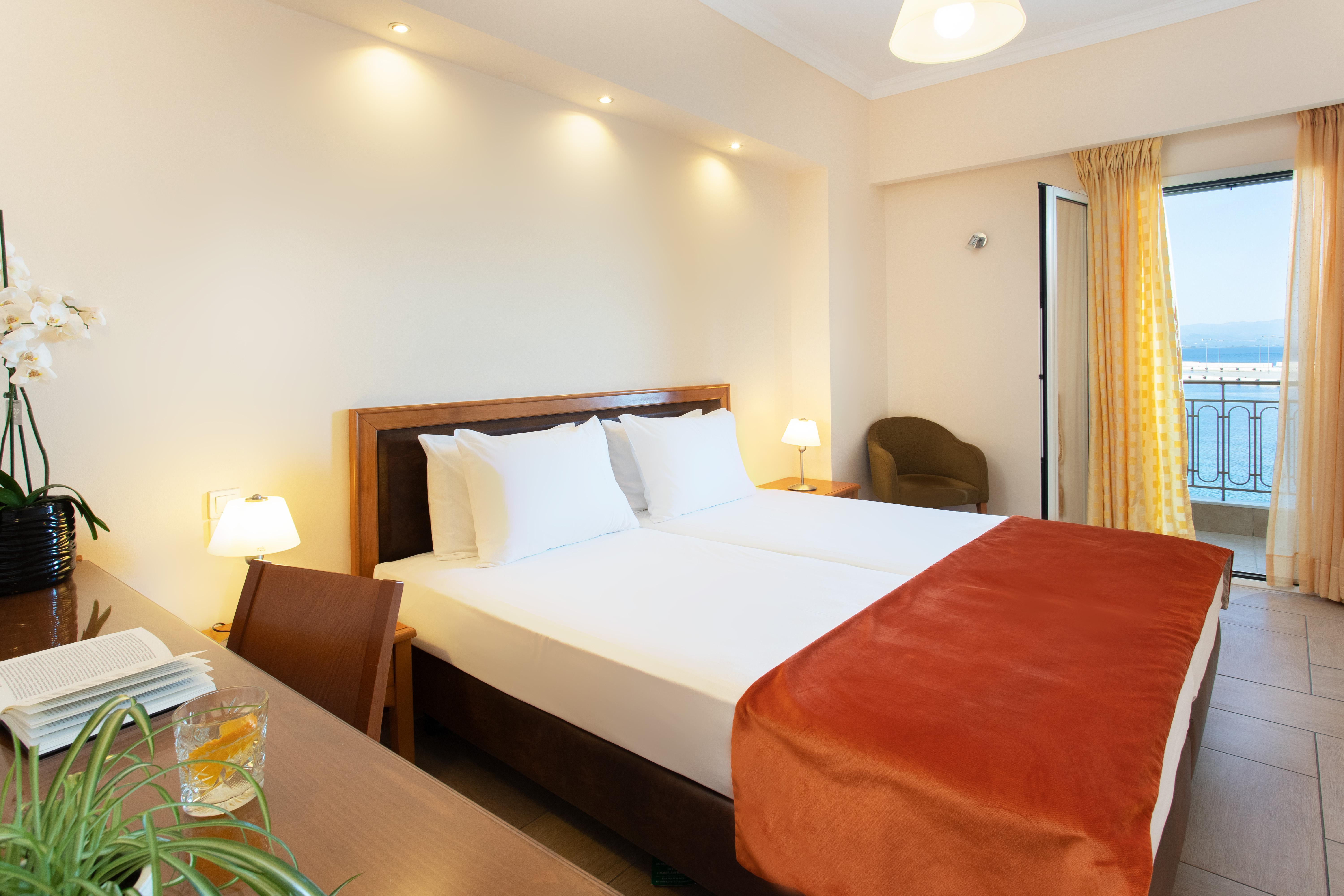 Pantheon City Hotel Gythio Zewnętrze zdjęcie